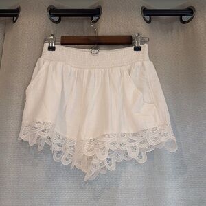 White Lace Trim Women Shorts